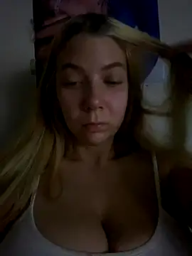 Mandispandis1 online show from September 18, 11:51 pm