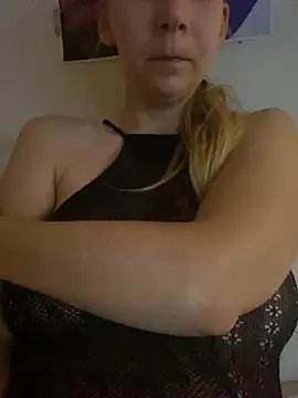 Mandispandis1 online show from October 5, 8:51 pm