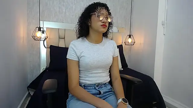 Snapshot of Alahia_Baiter chatting on December 4, 11:41 am Alahia Baiter online show from December 4, 11:41 am