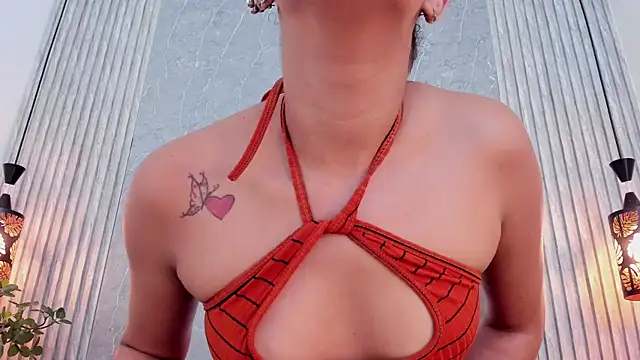 Snapshot of Alahia_Baiter chatting on December 11, 5:48 pm Alahia Baiter online show from December 11, 5:48 pm