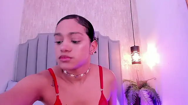 Snapshot of Alahia_Baiter chatting on March 2, 3:05 pm Alahia Baiter online show from March 2, 3:05 pm