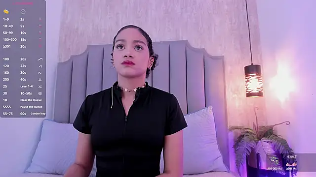 Snapshot of Alahia_Baiter chatting on March 7, 12:23 pm Alahia Baiter online show from March 7, 12:23 pm