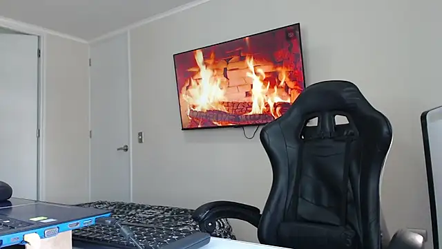 jonhklleyn online show from September 10, 6:41 pm