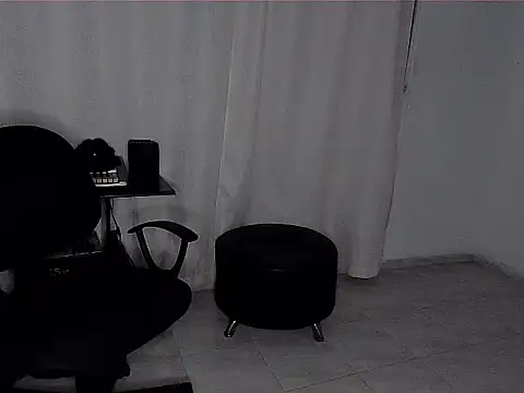 Snapshot of patrik_tattoo_ chatting on January 25, 7:49 am patrik tattoo online show from January 25, 7:49 am