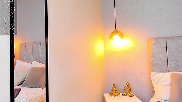 Snapshot of tutu_milf chatting on February 4, 7:11 pm tutu milf online show from February 4, 7:11 pm