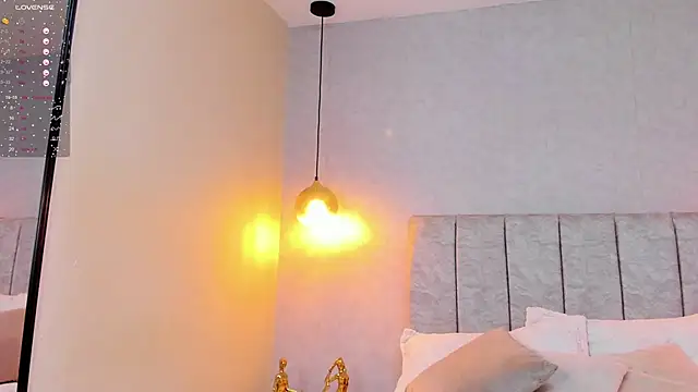 Snapshot of tutu_milf chatting on March 14, 7:12 pm tutu milf online show from March 14, 7:12 pm