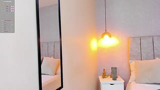 Snapshot of tutu_milf chatting on March 19, 10:20 pm tutu milf online show from March 19, 10:20 pm