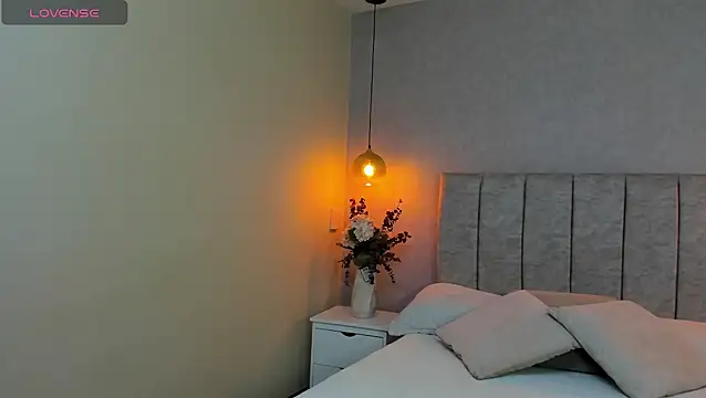 Snapshot of tutu_milf chatting on March 22, 6:47 pm tutu milf online show from March 22, 6:47 pm