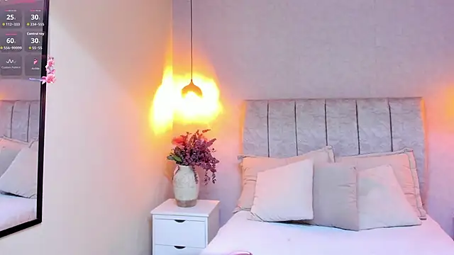 Snapshot of tutu_milf chatting on October 2, 7:10 pm tutu milf online show from October 2, 7:10 pm