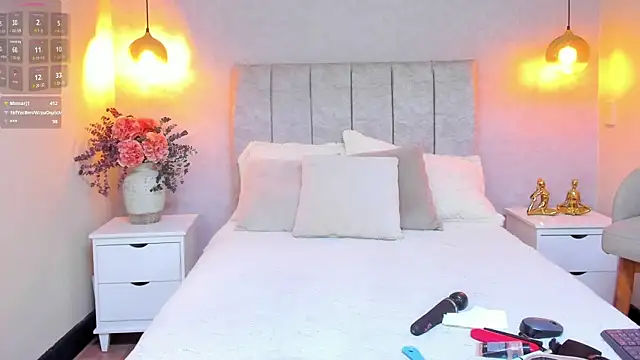 Snapshot of tutu_milf chatting on October 13, 7:03 pm tutu milf online show from October 13, 7:03 pm