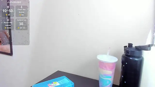 Snapshot of tutu_milf chatting on October 27, 7:07 pm tutu milf online show from October 27, 7:07 pm