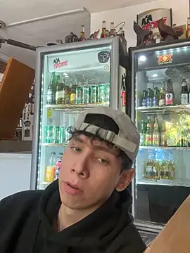 Omaaaaaaa00001 online show from January 6, 7:02 pm