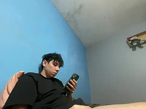 Omaaaaaaa00001 online show from February 28, 12:32 am