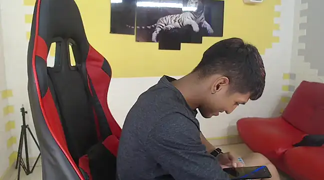 mau elixxx online show from January 9, 3:26 am