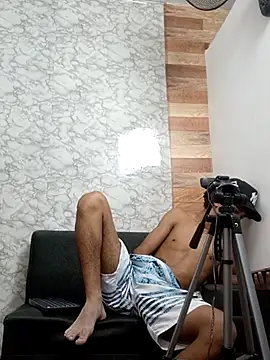 Snapshot of hares_mds chatting on February 19, 12:33 pm hares mds online show from February 19, 12:33 pm