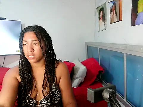 bellacrespalatina online show from August 3, 7:28 pm