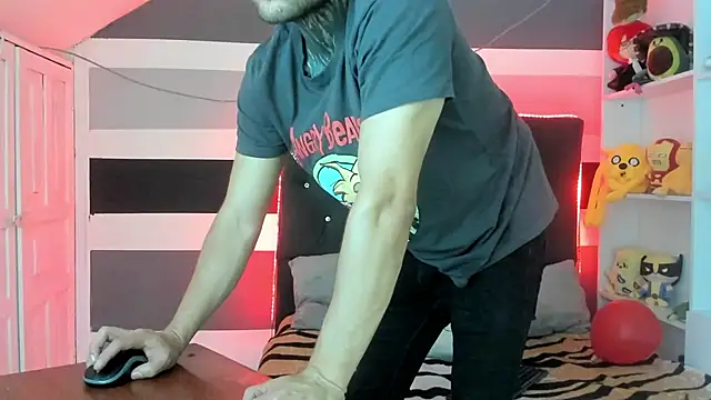 Snapshot of _tatho_perovich_ chatting on December 10, 3:52 am tatho perovich online show from December 10, 3:52 am