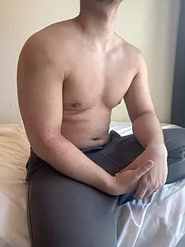 YU-KI00 online show from January 18, 3:43 am