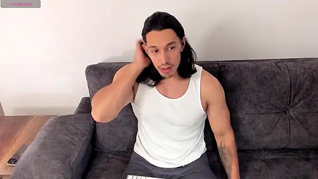 Lorenzoferrec online show from February 28, 2:45 am