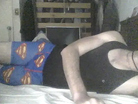 Snapshot of frank32love chatting on January 13, 4:07 am frank32love online show from January 13, 4:07 am