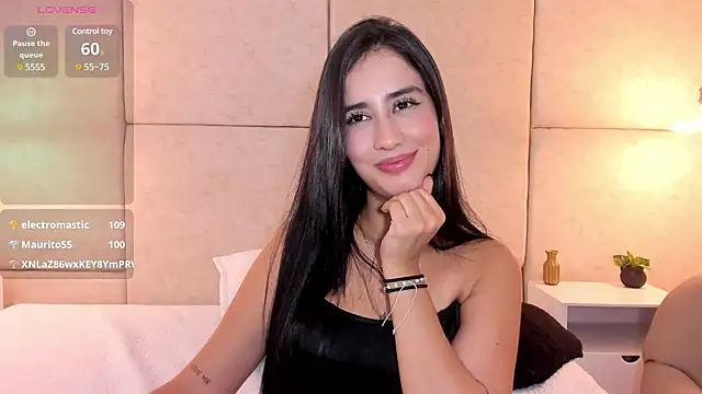 Snapshot of Amiirra_ chatting on February 23, 12:30 am Amiirra online show from February 23, 12:30 am