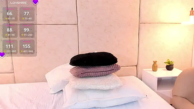 Snapshot of Amiirra_ chatting on March 15, 12:36 am Amiirra online show from March 15, 12:36 am