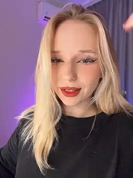 Snapshot of Eva_Millss chatting on September 12, 1:11 pm Eva Millss online show from September 12, 1:11 pm