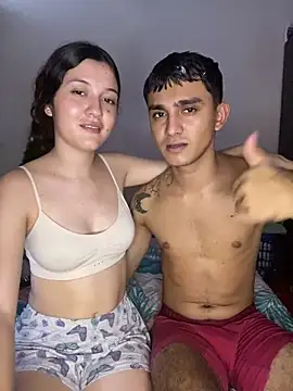 Snapshot of Jonlis01 chatting on December 13, 1:04 am Jonlis01 online show from December 13, 1:04 am