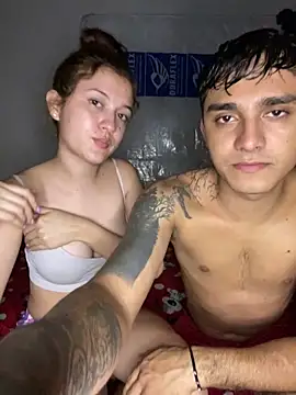 Snapshot of Jonlis01 chatting on January 24, 1:24 am Jonlis01 online show from January 24, 1:24 am