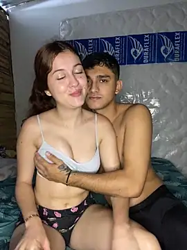 Snapshot of Jonlis01 chatting on February 1, 2:56 pm Jonlis01 online show from February 1, 2:56 pm