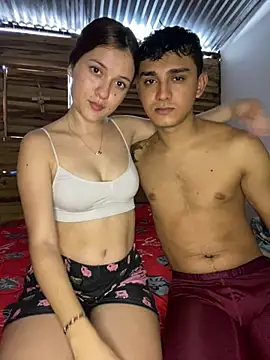 Snapshot of Jonlis01 chatting on February 12, 7:02 pm Jonlis01 online show from February 12, 7:02 pm