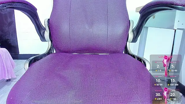 Brithanyslim online show from February 25, 10:50 pm