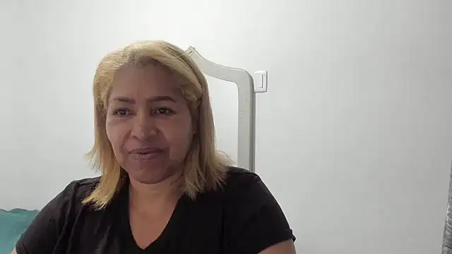 Snapshot of anubys_godes chatting on January 15, 12:25 pm anubys godes online show from January 15, 12:25 pm