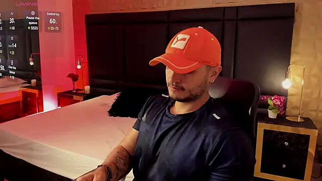 JossAckland online show from February 1, 11:54 am