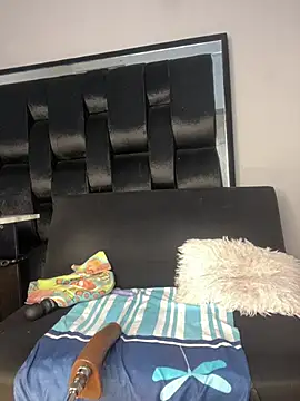 Snapshot of chiquimaturesexy chatting on March 14, 9:21 pm chiquimaturesexy online show from March 14, 9:21 pm