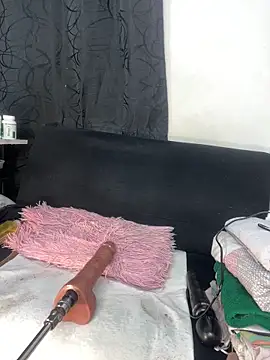 Snapshot of chiquimaturesexy chatting on December 3, 9:24 pm chiquimaturesexy online show from December 3, 9:24 pm