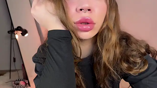 Snapshot of PaulaPratt chatting on March 21, 4:17 am PaulaPratt online show from March 21, 4:17 am