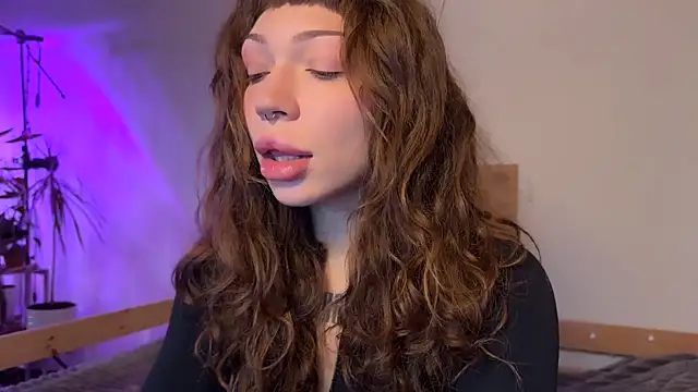 Snapshot of PaulaPratt chatting on September 21, 5:31 am PaulaPratt online show from September 21, 5:31 am