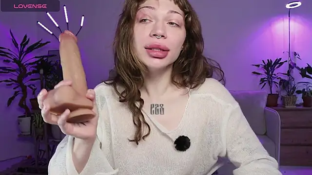 PaulaPratt online show from February 24, 5:49 am