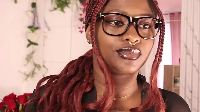 justnala  online show from November 29, 1:14 pm