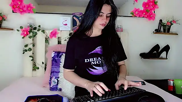 Madisson Ivanova online show from January 10, 8:40 am