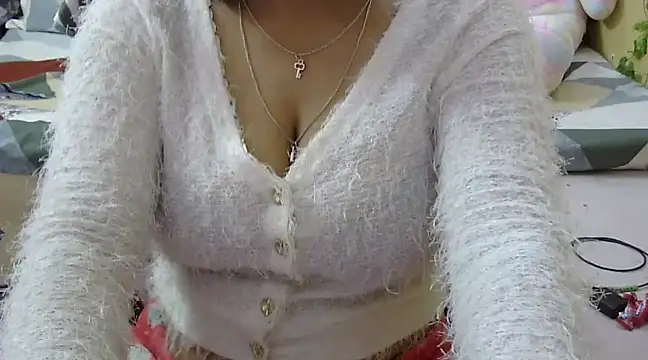 Snapshot of Bold_Pooja chatting on February 16, 4:31 am Bold Pooja online show from February 16, 4:31 am