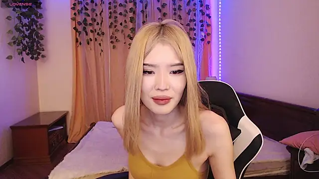 Velvetsky 1 online show from January 17, 2:18 pm