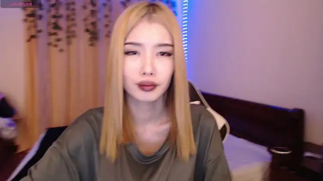 Velvetsky 1 online show from January 21, 3:21 pm