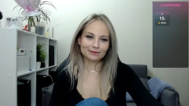 Sunny bunny6 online show from March 13, 10:05 am