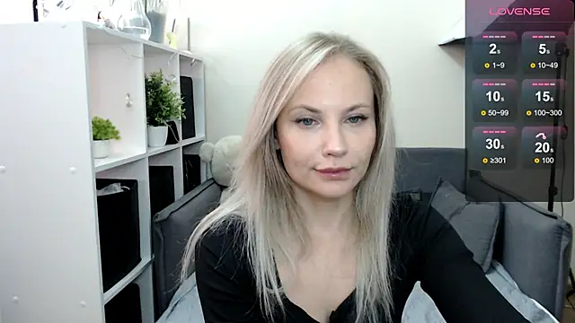 Sunny bunny6 online show from September 19, 6:04 am