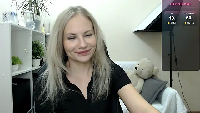 Sunny bunny6 online show from October 15, 2:44 am