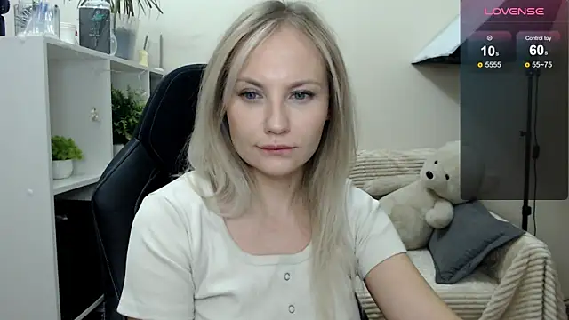 Sunny bunny6 online show from October 24, 2:19 am