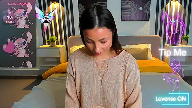 Snapshot of Tanita_Lambic chatting on October 2, 1:34 am Tanita Lambic online show from October 2, 1:34 am