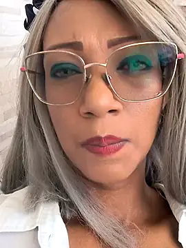 Amaliu  online show from February 4, 3:26 pm